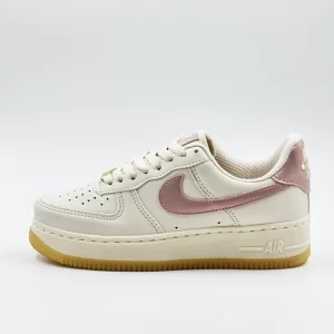 Tênis Nike Air Force - Off/White/Cintilante, 37