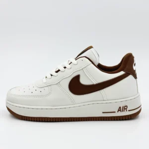 Tênis Nike Air Force - Branco/Marrom, 37