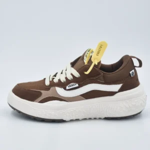 Tênis Vans Ultra Range Neo VR3 - Caramelo/Nude, 36